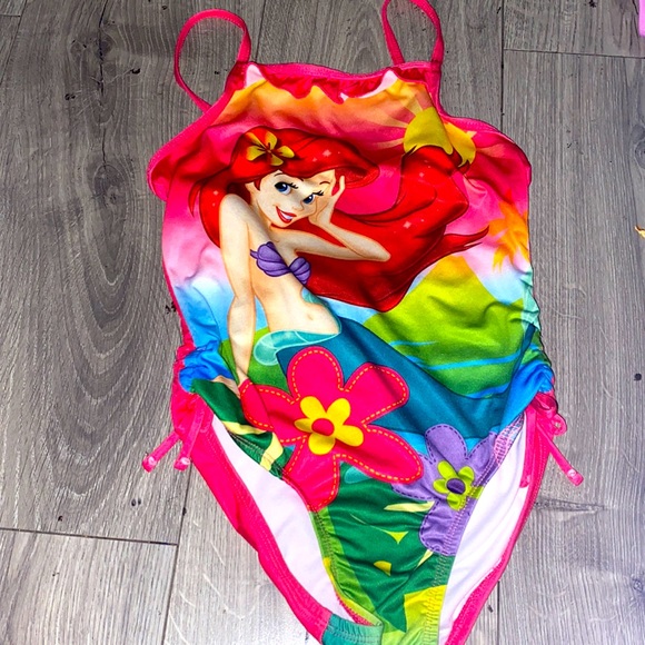 Disney’s Ariel (The little mermaid) swimsuit - Picture 1 of 2